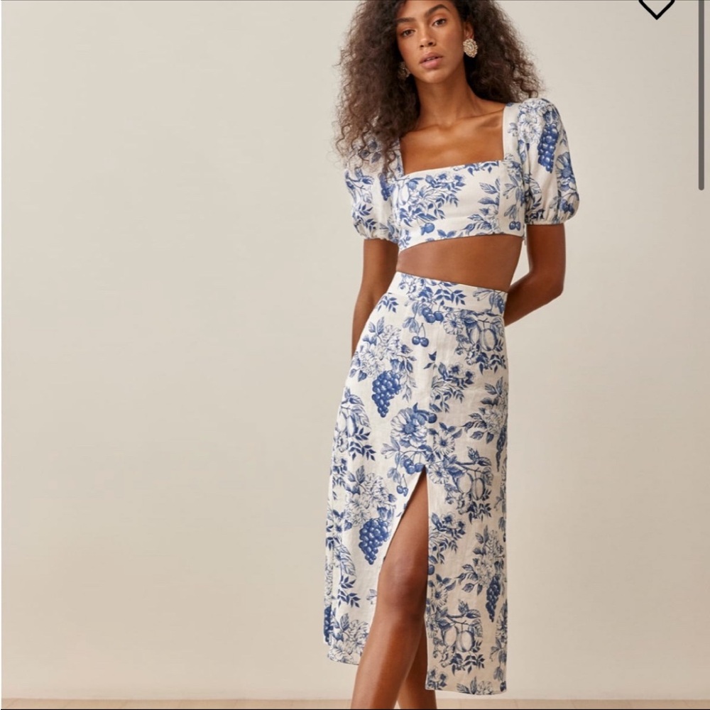 Reformation Blue and White Floral Puff-Sleeve Crop Top